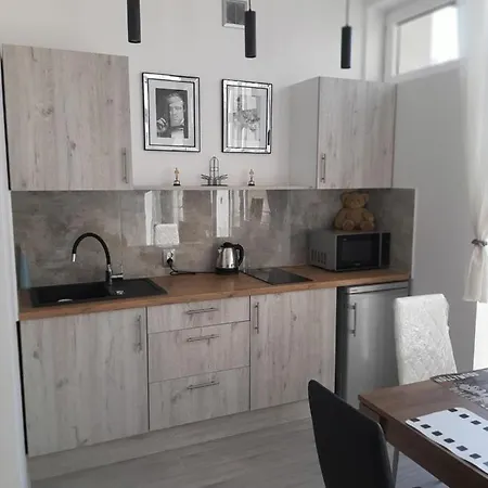 Hollywood Piotrkowska Klimat,jakosc,styl * Лодзь