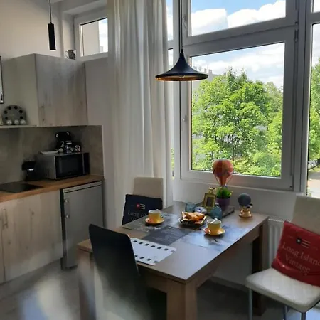 Hollywood Piotrkowska Klimat,jakosc,styl