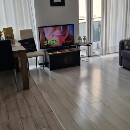 Hollywood Piotrkowska Klimat,jakosc,styl * Лодзь