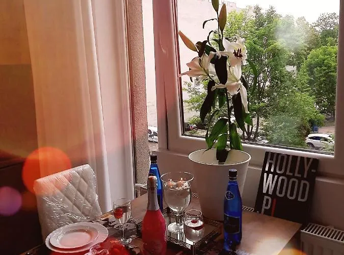 Hollywood Piotrkowska Klimat,jakosc,styl Lejlighed *