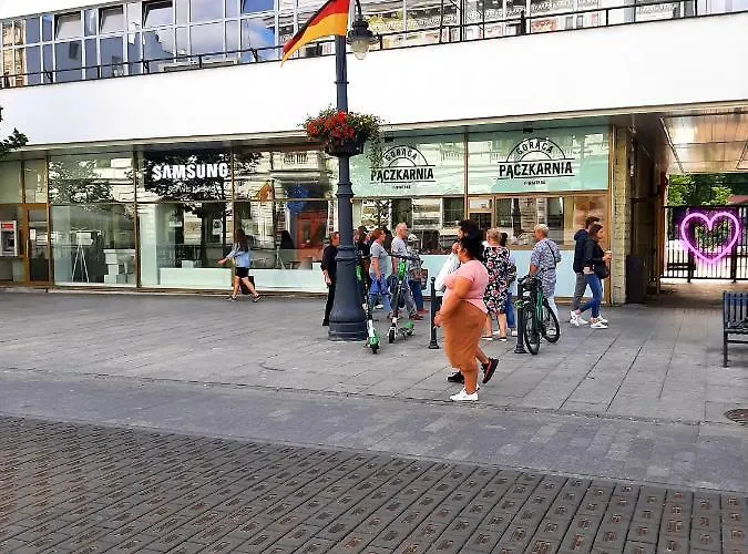 Hollywood Piotrkowska Klimat,jakosc,styl